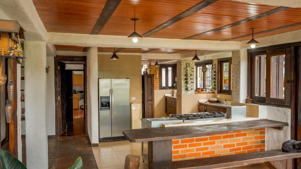 Hotel Boutique Villa Isabel Саленто Екстериор снимка